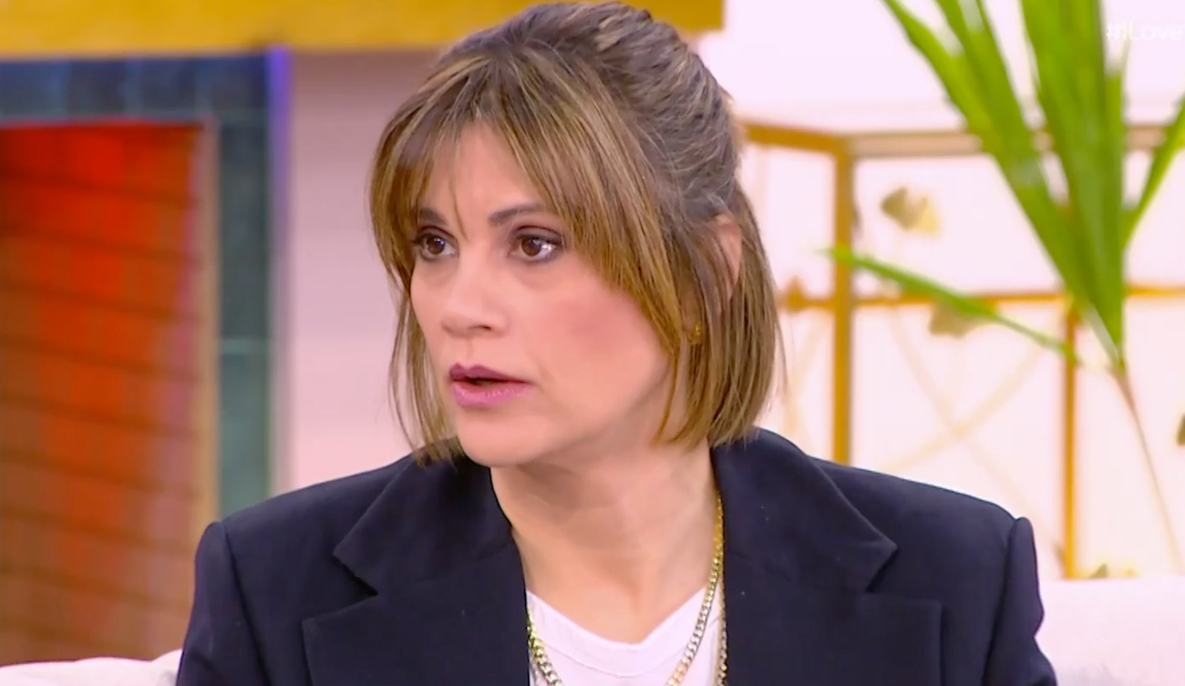 Άννα Μαρία Παπαχαραλάμπους