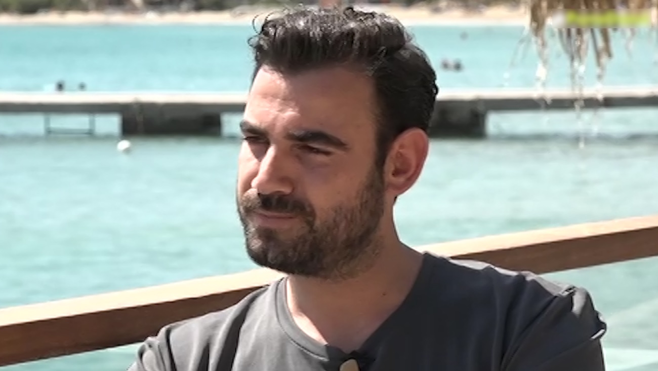 Νίκος Πολυδερόπουλος