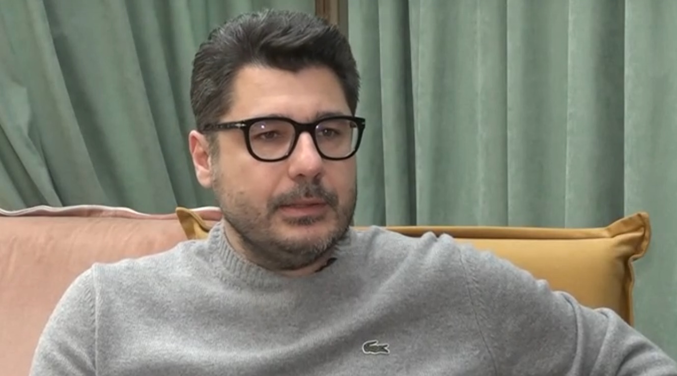 Λάμπρος Κωνσταντάρας