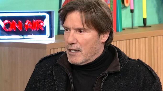 Στράτος Τζώρτζογλου
