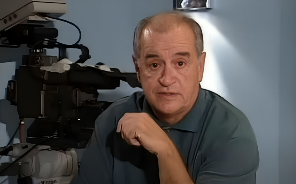 Κώστας Λυχναράς