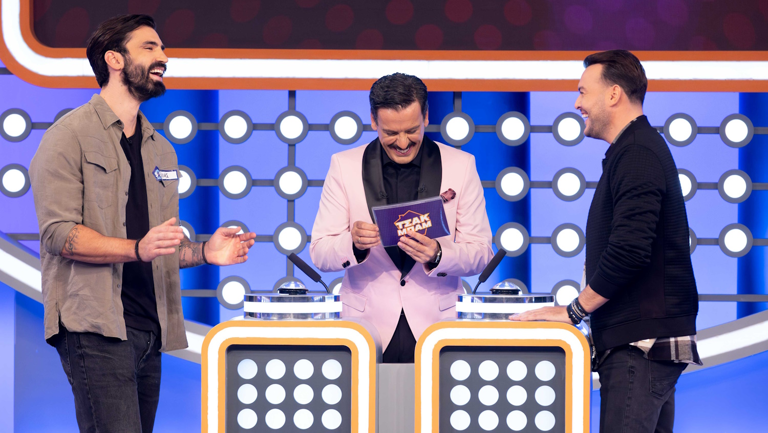 5X5 Σπέσιαλ: Ηλίας Γκότσης και Σάκης Αρσενίου κάνουν μαθήματα… μόντελινγκ