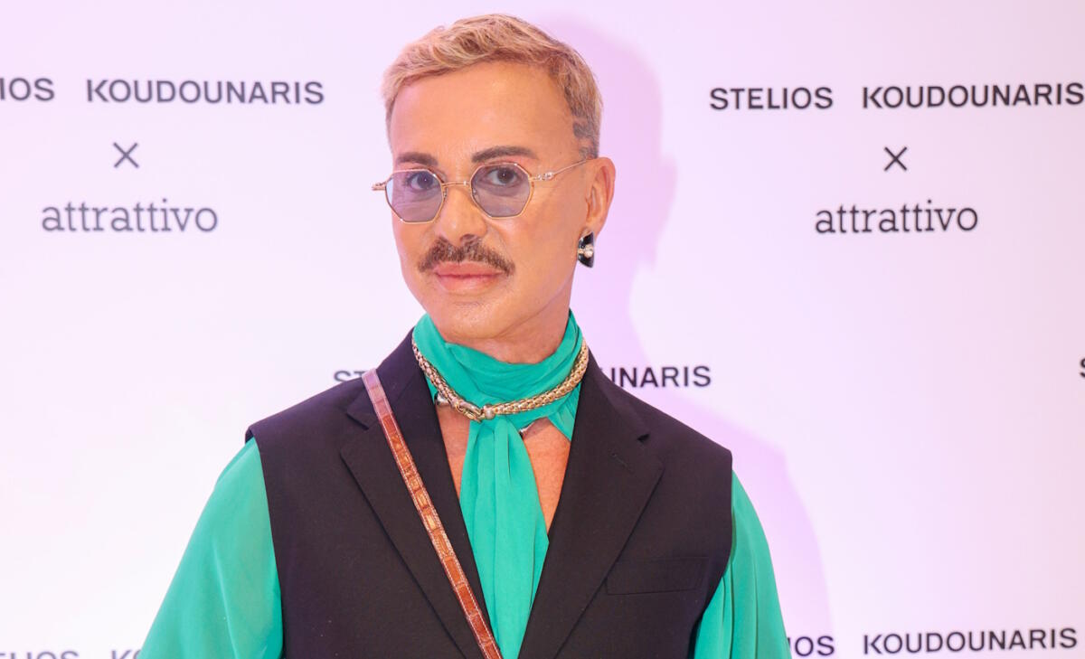 Λάκης Γαβαλάς