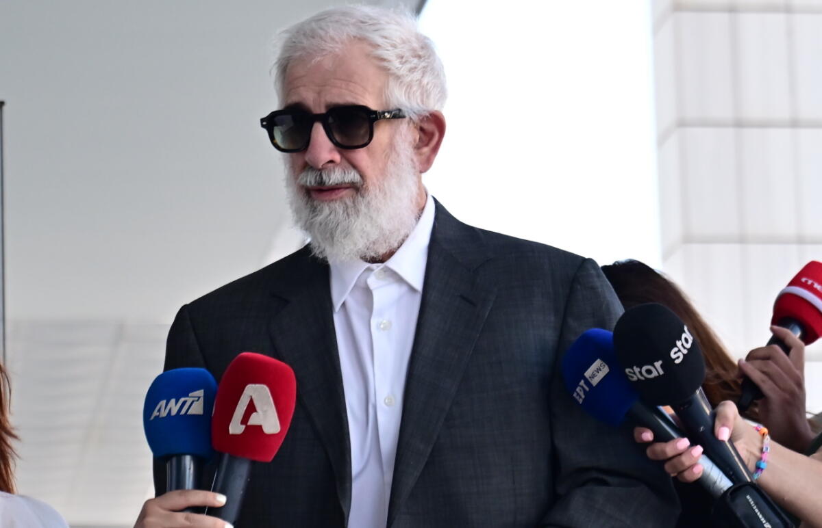 Πέτρος Φιλιππίδης