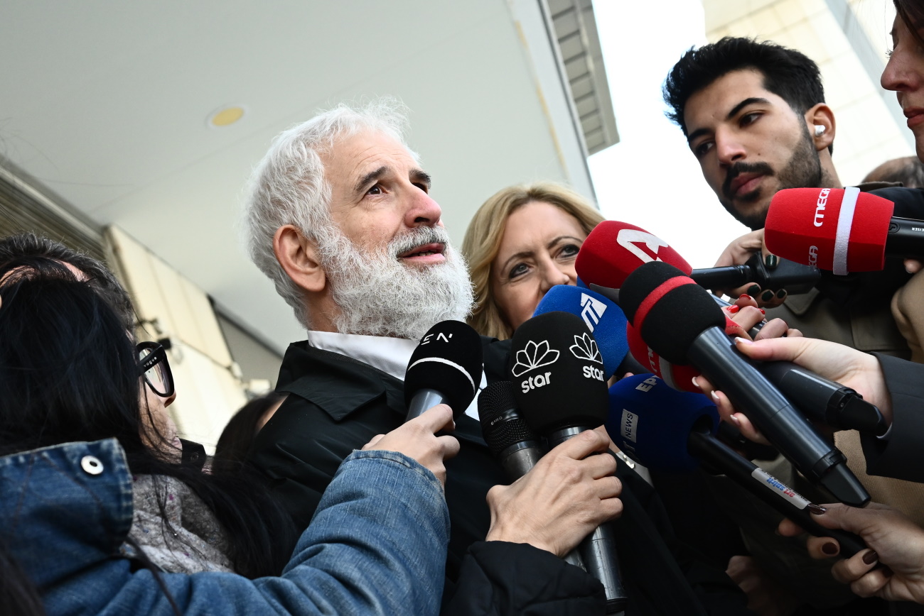 Πέτρος Φιλιππίδης