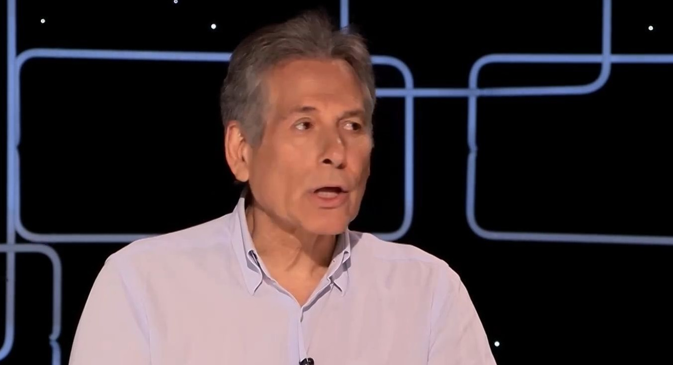 Θάνος Καληώρας