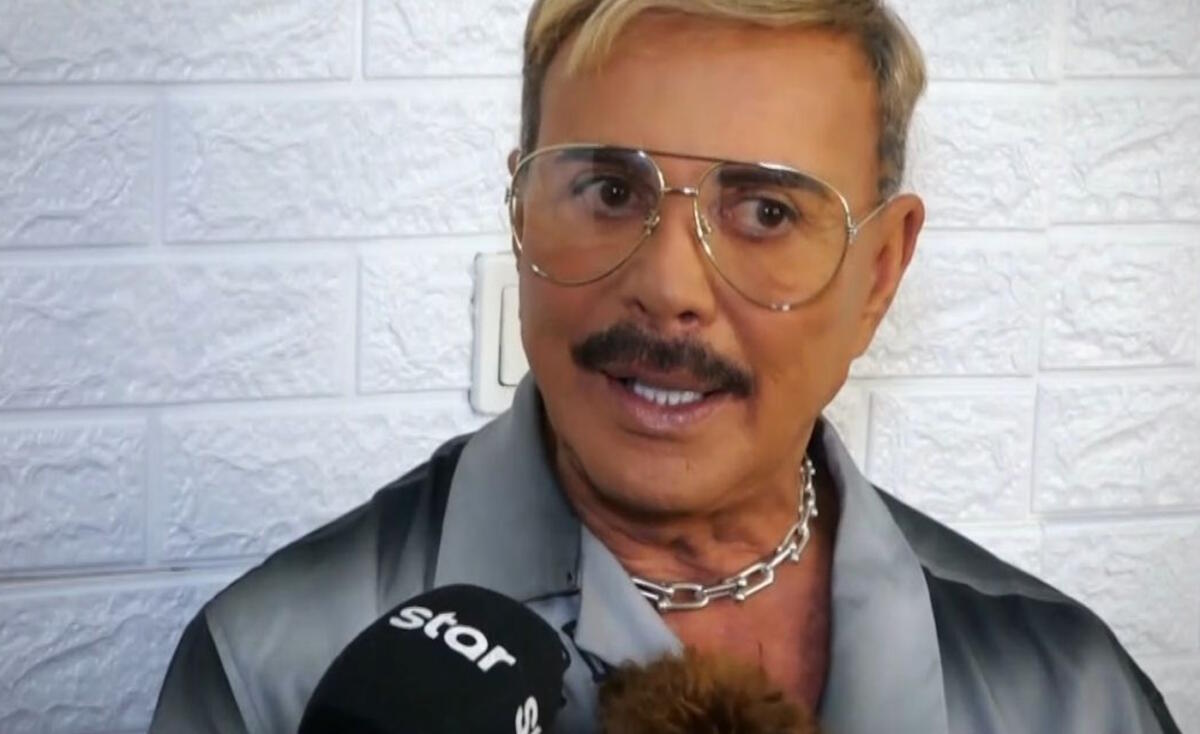 Λάκης Γαβαλάς