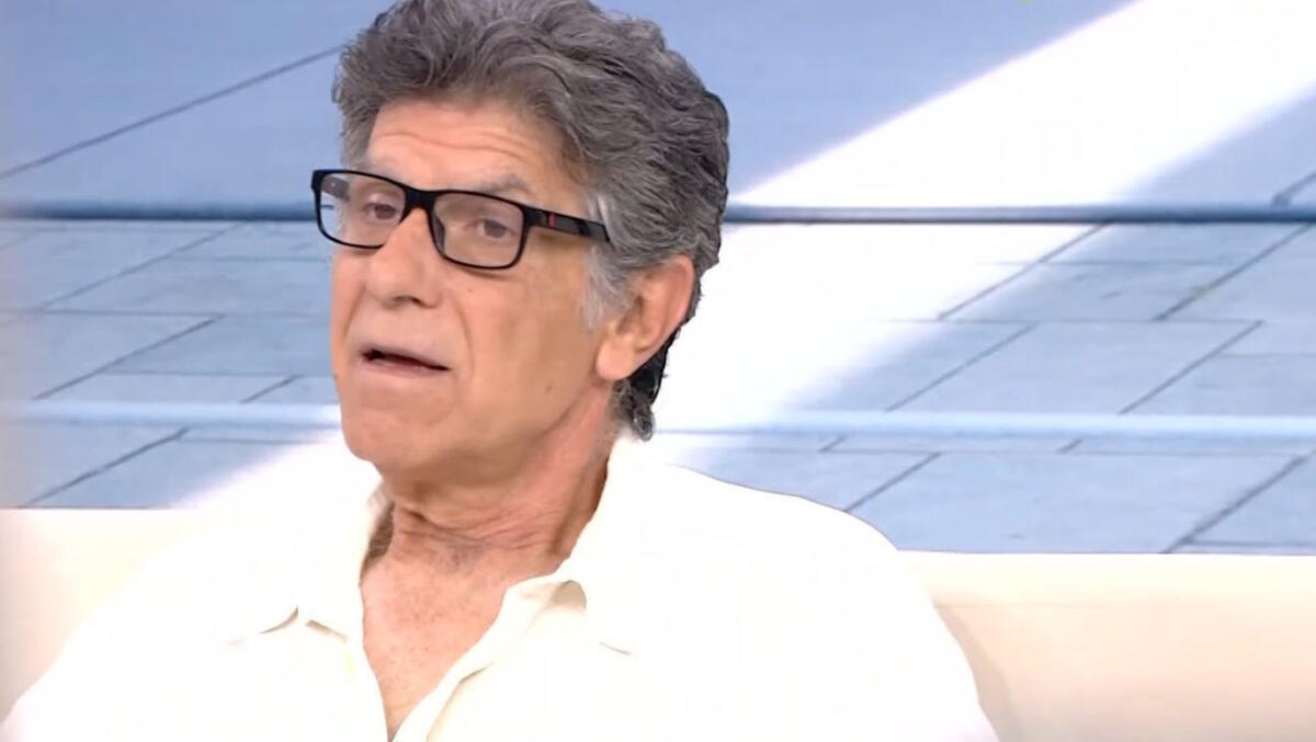 Γιάννης Μπέζος