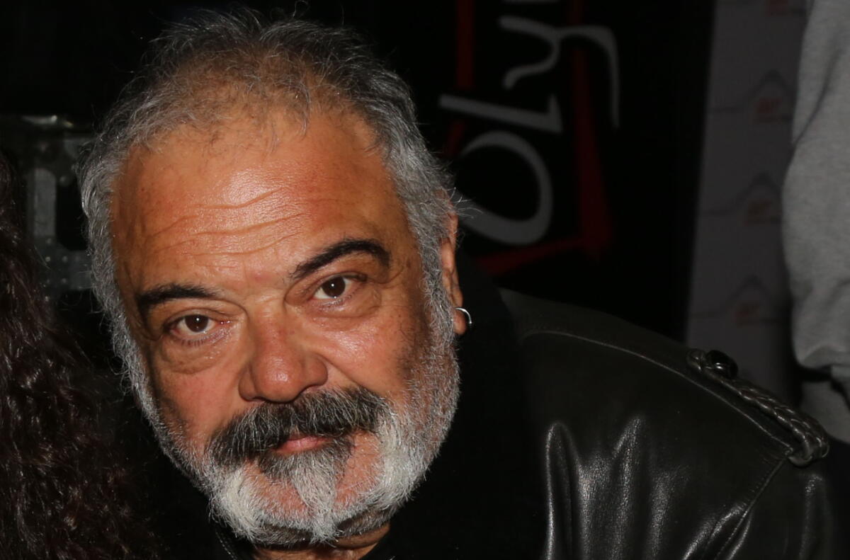 Στηβ Ντούζος