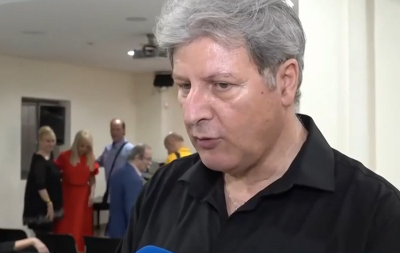 Νίκος Θεοδωράκης