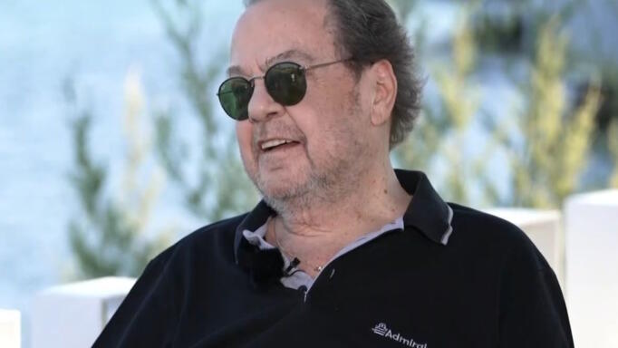 Γιάννης Πάριος