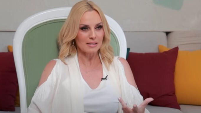 Πέγκυ Ζήνα