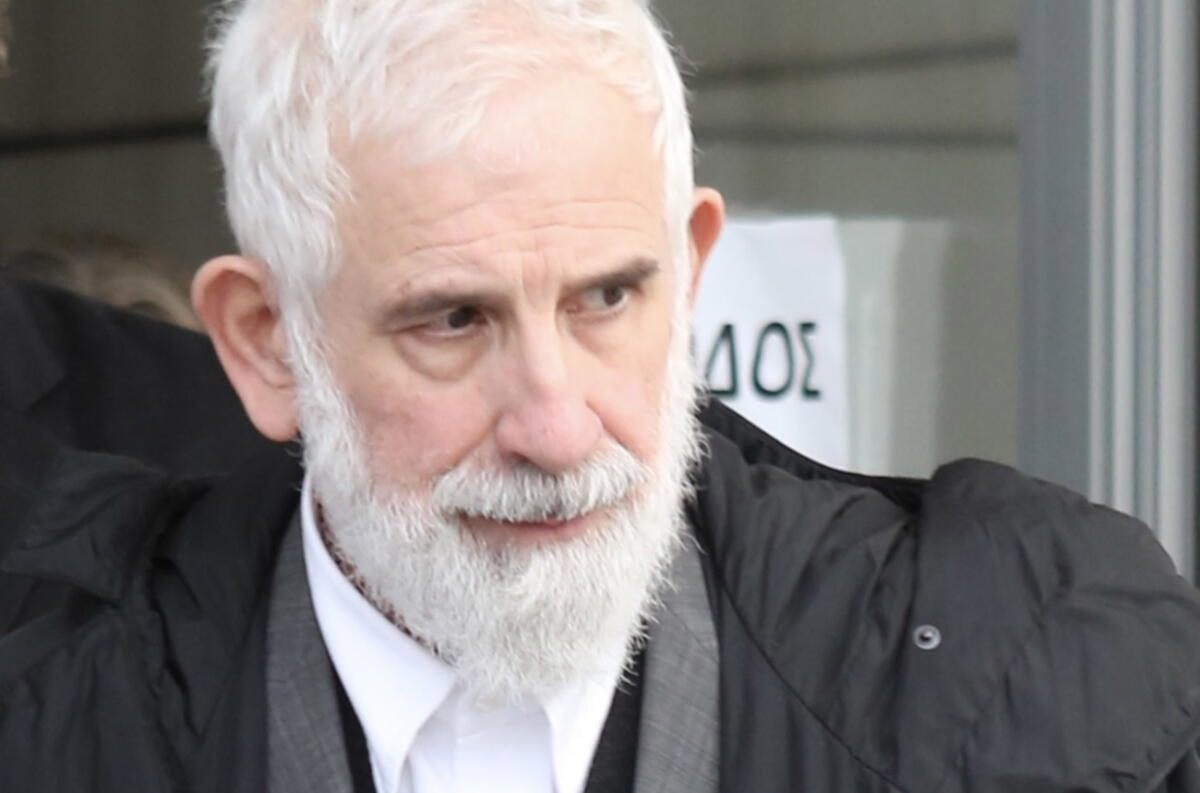 Πέτρος Φιλιππίδης