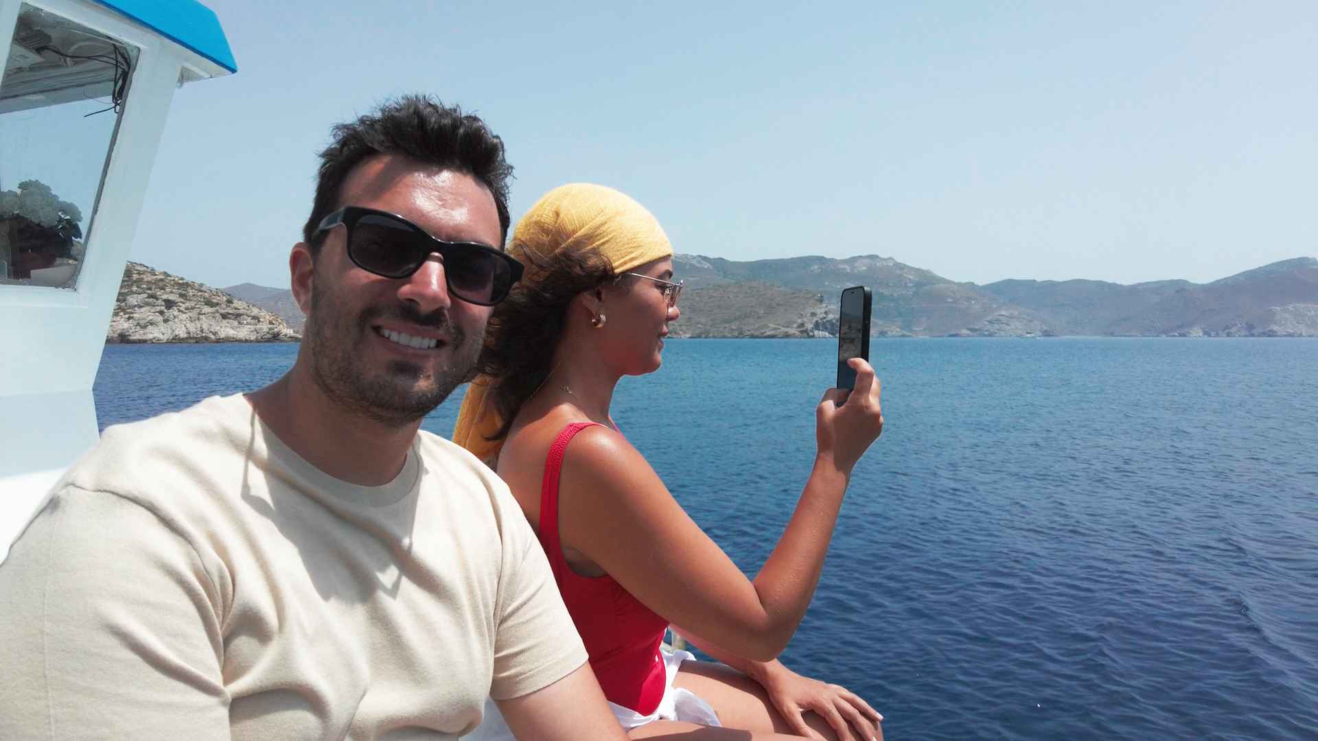 Γιάννης Φραγκίσκος: «Όση ώρα μιλούσαμε με την κυρία, η Πηνελόπη Πλάκα φλέρταρε με τους λουκουμάδες»