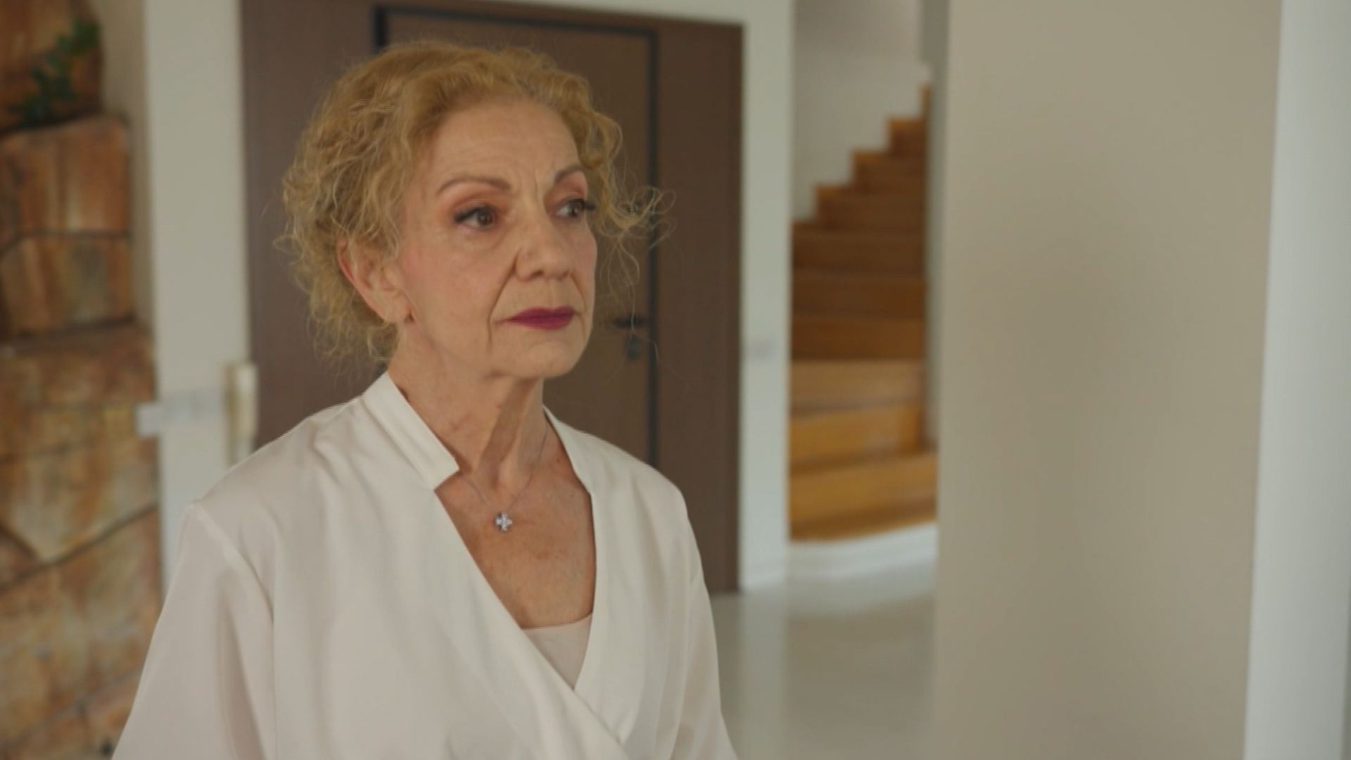 Γη της Ελιάς spoiler: Η διπλή ταυτότητα του Αντώνη σοκάρει την Αλεξάνδρα