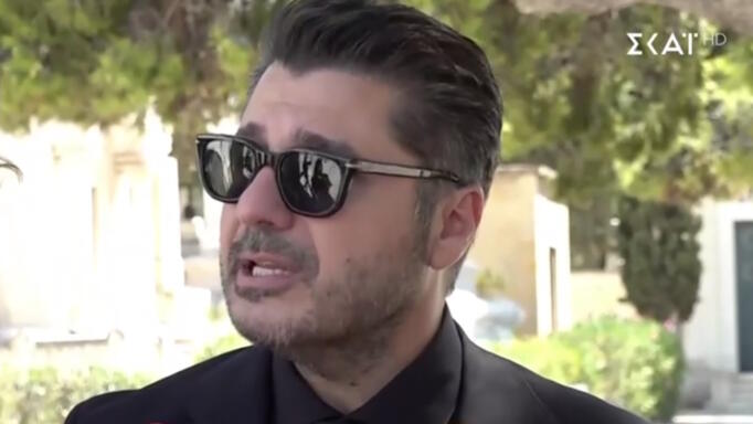 Λάμπρος Κωνσταντάρας