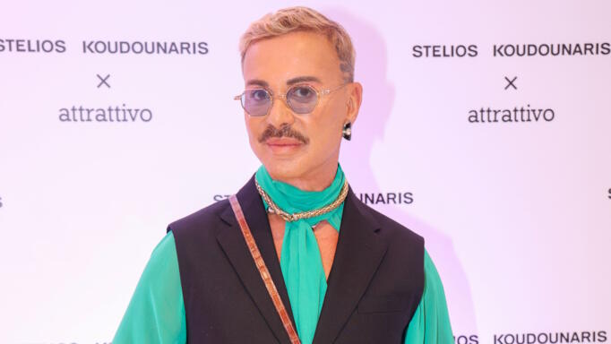 Λάκης Γαβαλάς