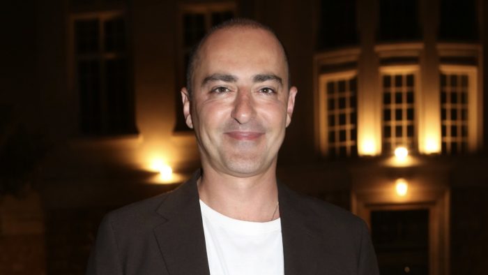 Θανάσης Αλευράς: «Δεν νομίζω ότι ο Νίκος Μουτσινάς σκέφτεται να επιστρέψει τηλεοπτικά αυτή τη στιγμή»