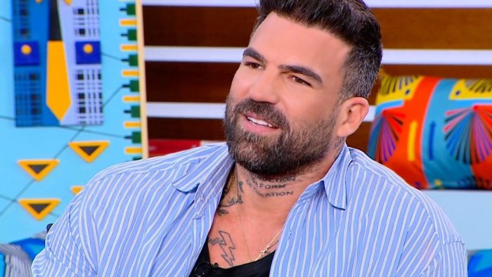 Δημήτρης Αλεξάνδρου: «Τον άνθρωπο τον βλέπεις μετά τον χωρισμό, δεν τον βλέπεις πριν»