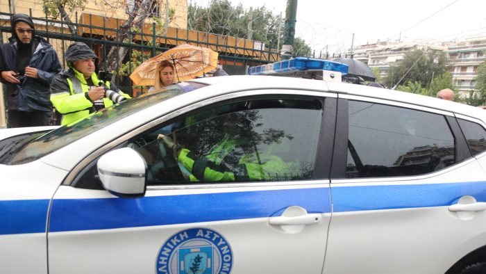 Βασίλης Μπισμπίκης: Η άφιξή του στα δικαστήρια της Ευελπίδων