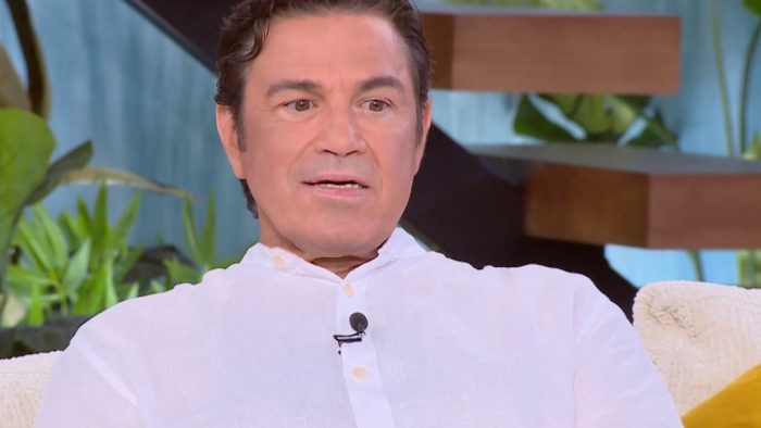 Μάριος Φραγκούλης: «Η μητέρα μου είπε ότι θα πάει στο μανάβικο και δεν επέστρεψε ποτέ, έφυγε για την Αφρική»