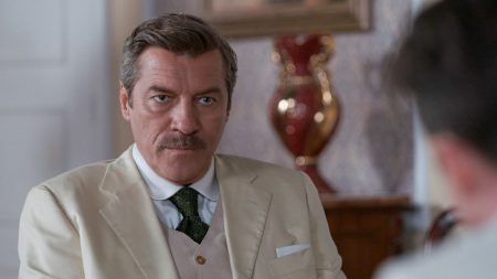 Grand Hotel: Εντυπωσιακή επιστροφή στον ΑΝΤ1 – Αποθέωση και αντιδράσεις για τον Γιάννη Στάνκογλου