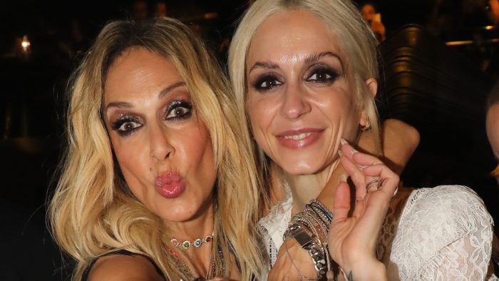 Σοφία Καρβέλα για την sold out συναυλία της Άννας Βίσση στο Καλλιμάρμαρο: «Είμαι περήφανη για εσένα, μαμά»