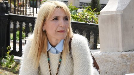 Ρένα Κουβελιώτη