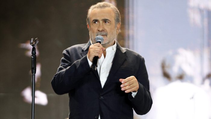 Λάκης Λαζόπουλος: “Η γενιά μου κουβαλά μια σαπίλα, μια αποφορά που βγαίνει παντού”