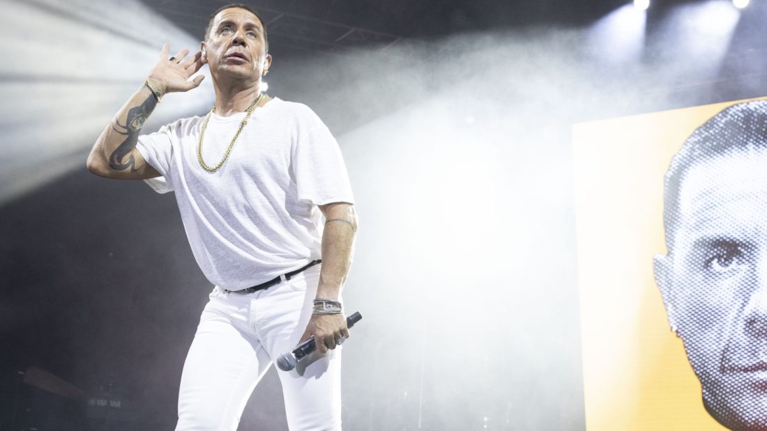 Ο Γιώργος Μαζωνάκης απαντά με “γαλλικό” σε όσους ασχολούνται μαζί του