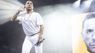 Ο Γιώργος Μαζωνάκης απαντά με “γαλλικό” σε όσους ασχολούνται μαζί τους