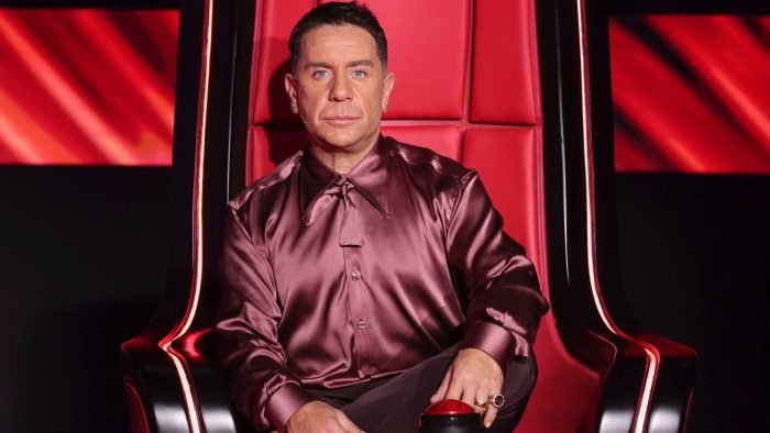 The Voice: Ο Γιώργος Μαζωνάκης αναφέρθηκε στο Δρομοκαΐτειο και η Έλενα Παπαρίζου στην άγνωστη περιπέτεια υγείας του αδελφού της