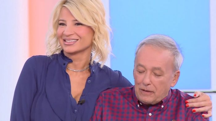 Ο Ανδρέας Μικρούτσικος επέστρεψε στο Buongiorno: «Λες και κάποιοι σκέφτονται κάτι αρνητικό, μέσα σε τρεις μέρες έχασα δύο αμάξια»