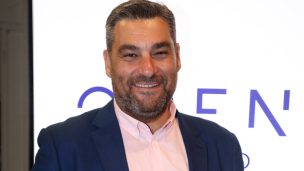 Μάνος Νιφλής