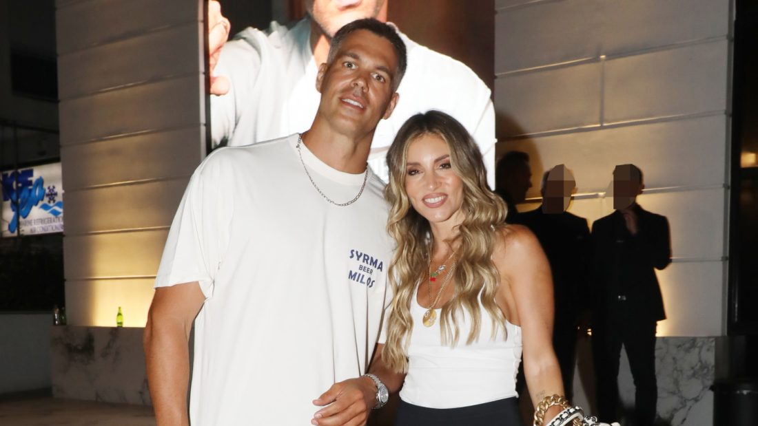 Αθηνά Οικονομάκου