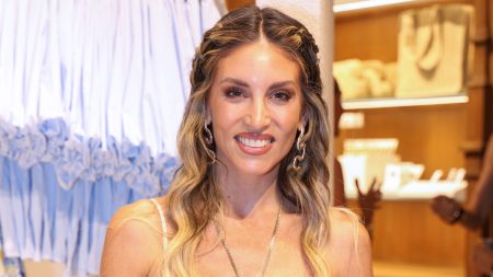 Αθηνά Οικονομάκου