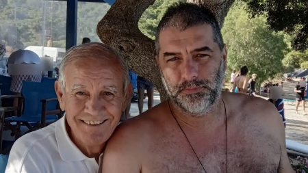 Βασίλης Μπισμπίκης