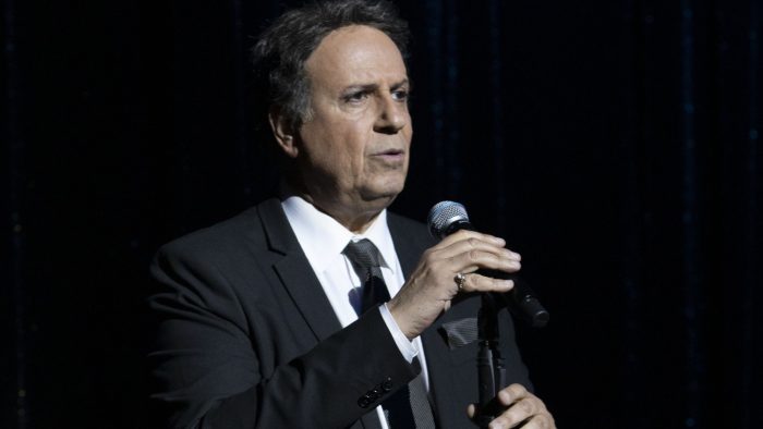 “Λύγισε” ο Χάρης Ρώμας για την μητέρα του: “Δεν θέλω να σκέφτομαι το τέλος της”