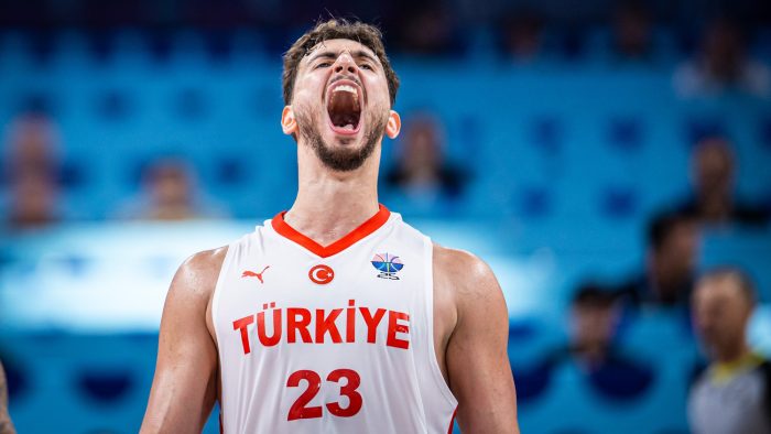 Eurobasket 2025: “Η μάχη για τη σημαία μας είναι η μεγαλύτερη υπερηφάνειά μου”, έγραψε σε νέο του μήνυμα ο Αλπερέν Σενγκούν