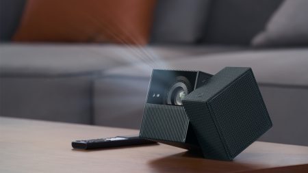 TCL: Μεταμορφώνει κάθε τοίχο σε κινηματογραφική εμπειρία