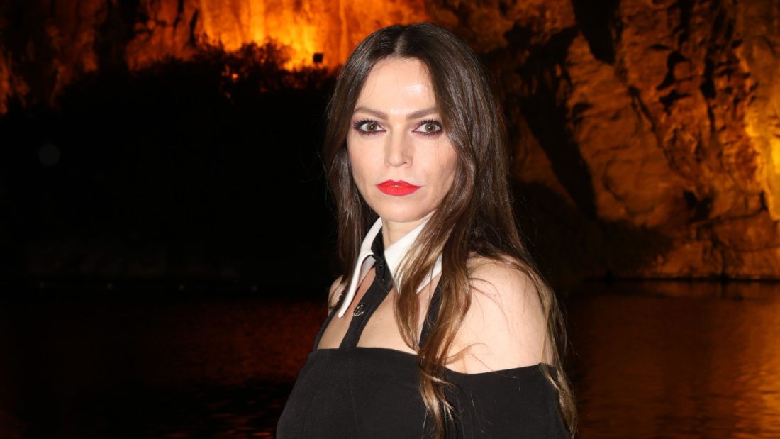 Κατερίνα Θεοχάρη για Παρά Πέντε: «Δεν καβάλησα ποτέ καλάμι, ντρεπόμουν όταν με πλησίαζε ο κόσμος στο δρόμο»