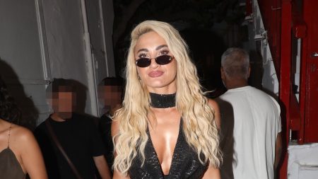 Ιωάννα Τούνη: «Χρειαζόταν δυο γυναίκες ταυτόχρονα για να νιώσει άντρας» – Το βίντεο στο TikTok και το κύμα αντιδράσεων