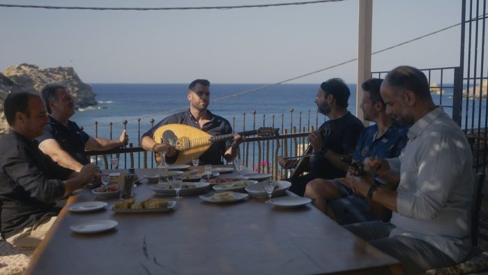 Akis Food Tour: Πρεμιέρα απόψε από το Ηράκλειο της Κρήτης