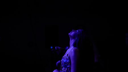 Χαμός με την Αναστασία και την περιοδεία της στη Βόρεια Αμερική