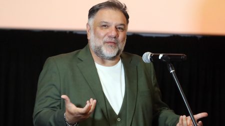 Γρηγόρης Αρναούτογλου