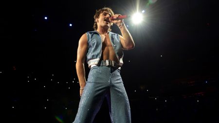 Ο Benson Boone πήγε τη γράμμωση σε άλλο επίπεδο: Η thirst trap φωτογραφία του από το γυμναστήριο προκάλεσε πανικό