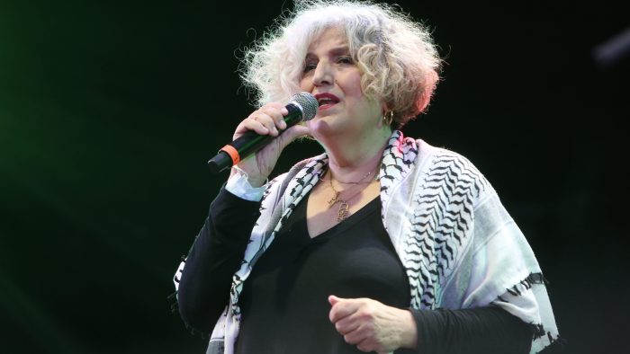 Μάρθα Φριντζήλα: “Ο πόλεμος που μου έγινε με ανάγκασε να κλείσω τα social media, “θα πεθάνεις” μου έγραφαν”