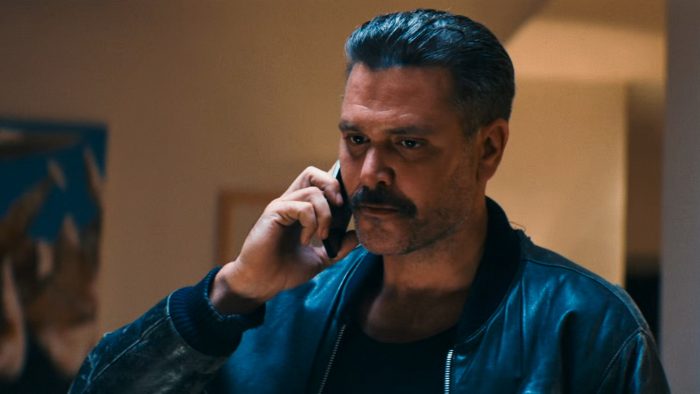 Γιατί ρε πατέρα: O Νίκος, ο Φώντας και η Βιβή αποφασίζουν να πάνε στο σπίτι του Τσατσάνη και να ψάξουν για τα λεφτά