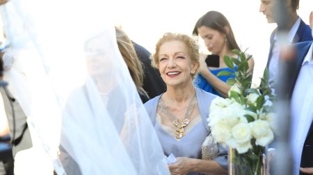 Γη της ελιάς: Γάμος έκπληξη – Τα γυρίσματα στην Κρήτη και οι μαντινάδες από τον Μανώλη Κονταρό