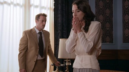 Grand Hotel: Μία μυστηριώδης γυναίκα και μια κοσμηματοθήκη τρομοκρατούν τον Ρήγα